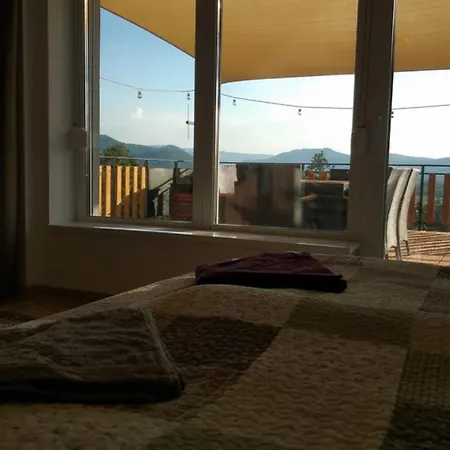 Toelgyerdo Apartman Kismaros Exterior foto