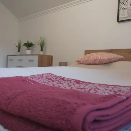Toelgyerdo Apartman Kismaros Exterior foto