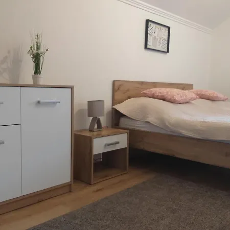 Toelgyerdo Apartman Kismaros Exterior foto