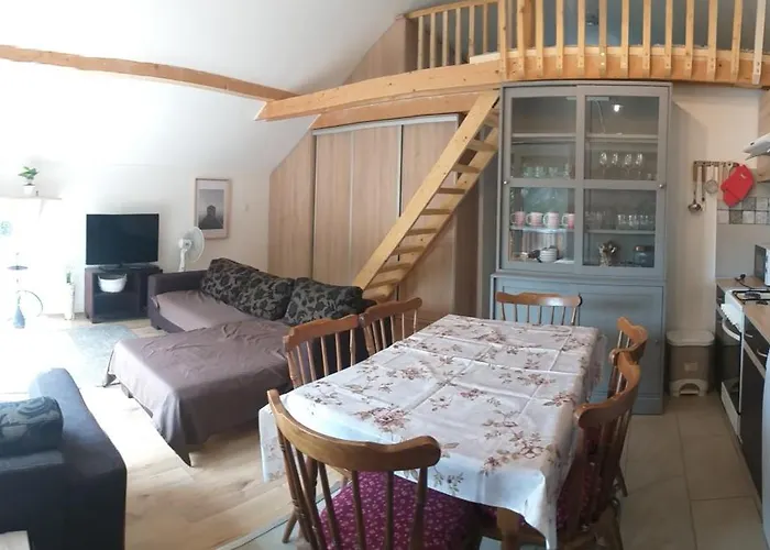 Toelgyerdo Apartman
