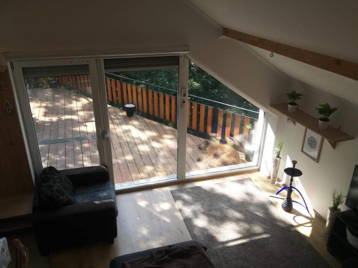 Apartment Toelgyerdo