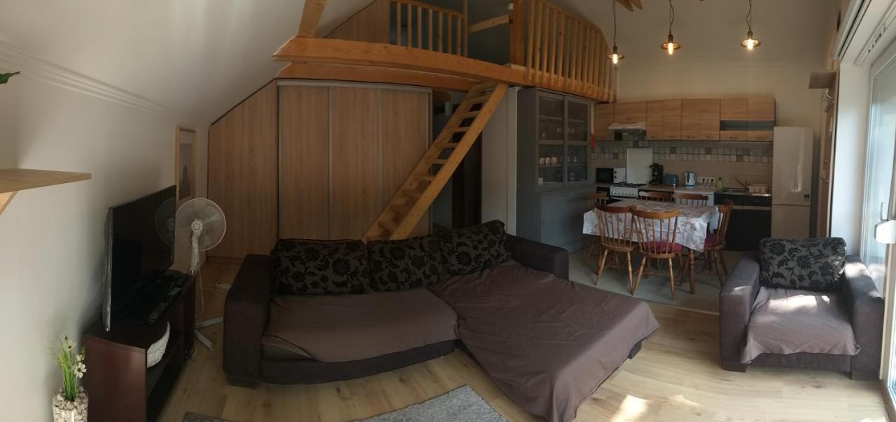 Apartment Toelgyerdo